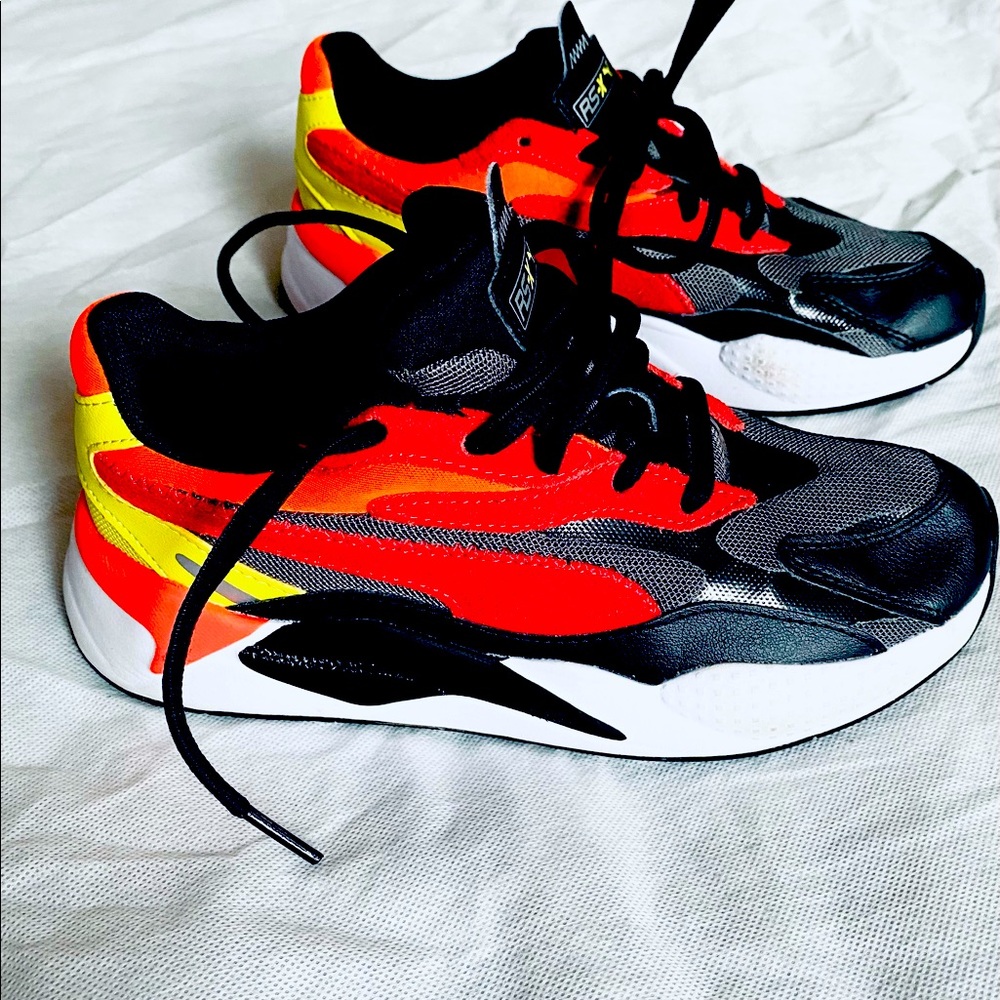 RS-X Puma kid shoes good condition size 3.5c